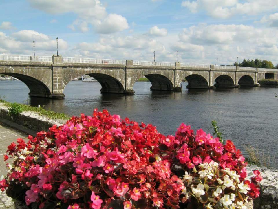 Charlotte'S Way B&B Banagher Exterior photo